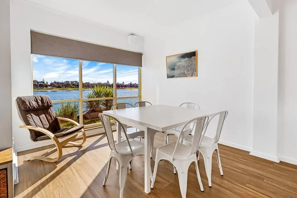 Lakeside Mews Grange Holiday home